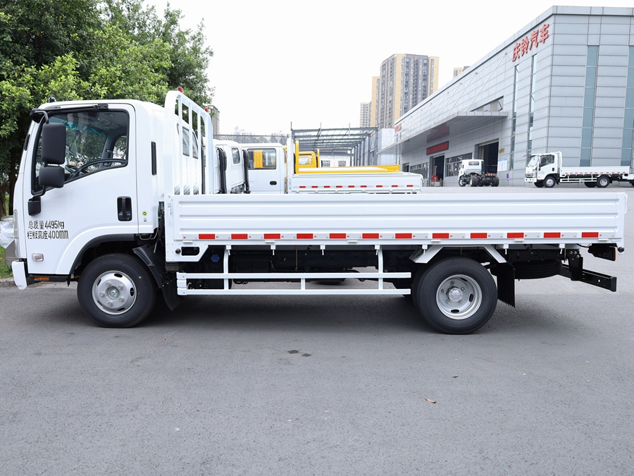 Building the future: Isuzu dump trucks delivered to Peru infrastructure project