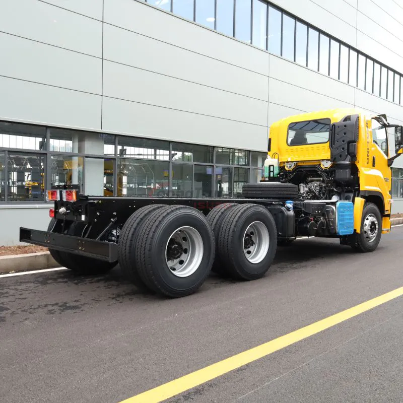 ISUZU GIGA VC66 Tandem Axle Truck