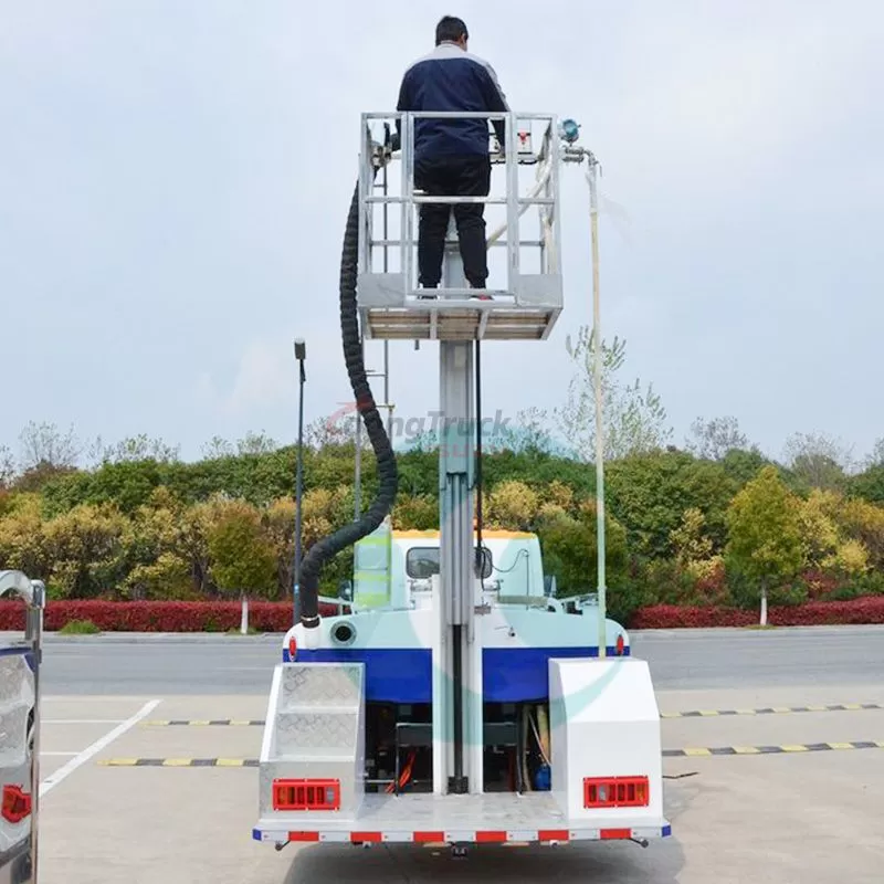 Electric Isuzu Airport lavatory truck