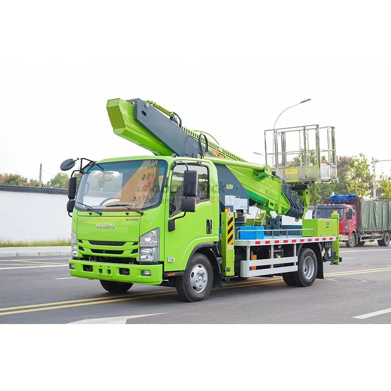 Isuzu 32m aerial work vehicle and Isuzu engine can switch between rear drive and four-wheel drive. The working height is 32m, and the working platform has a load of 200KG