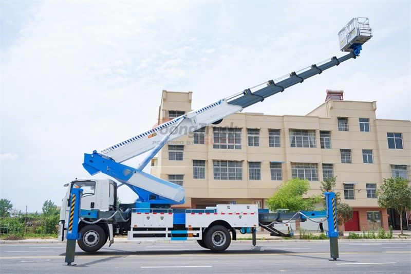 ISUZU New GIGA FTR 45m Manlifter Truck